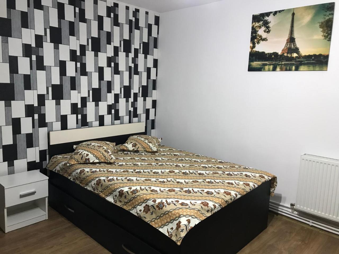 Appartamento Studio Luigy Turda Esterno foto