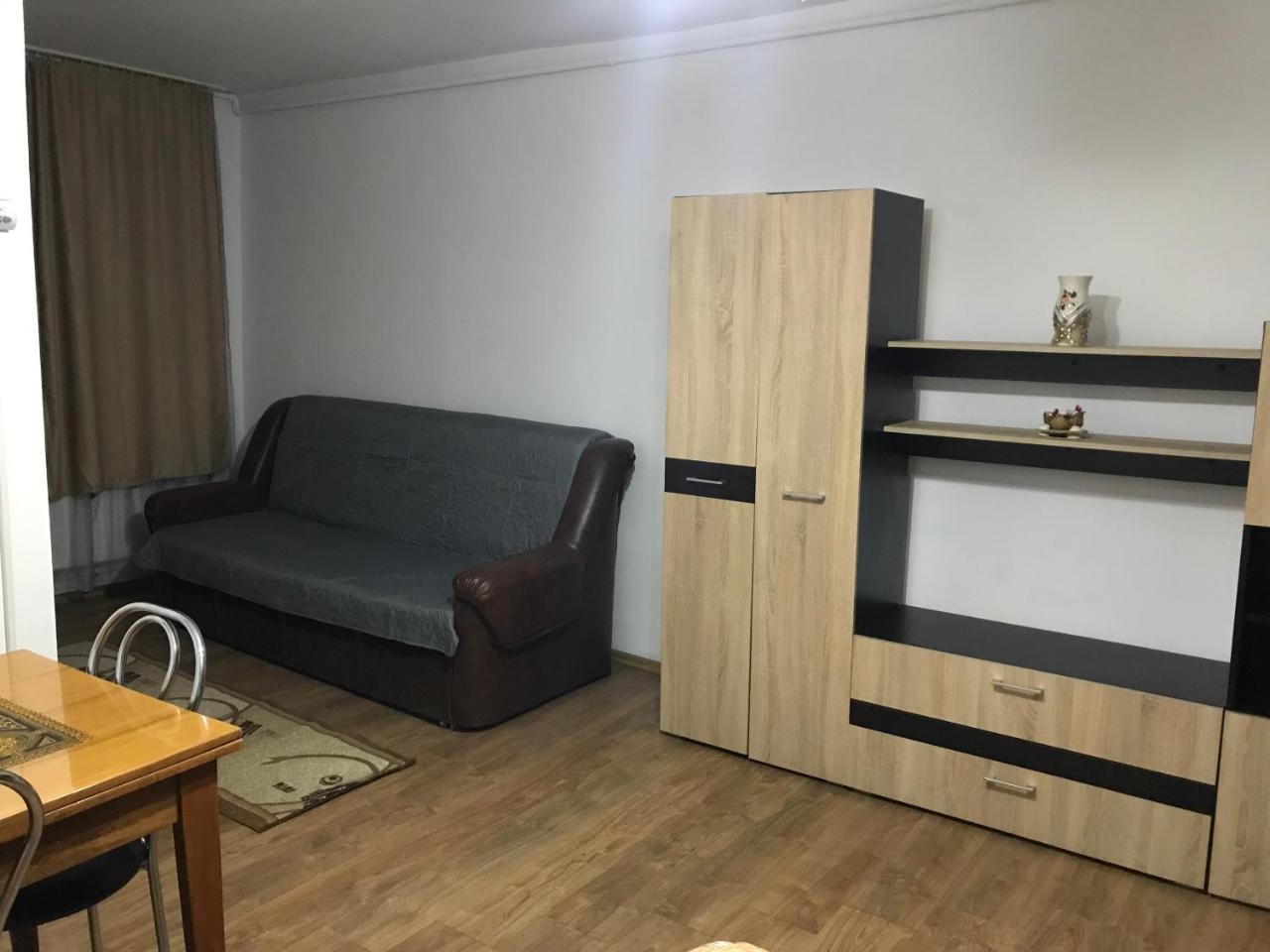 Appartamento Studio Luigy Turda Esterno foto